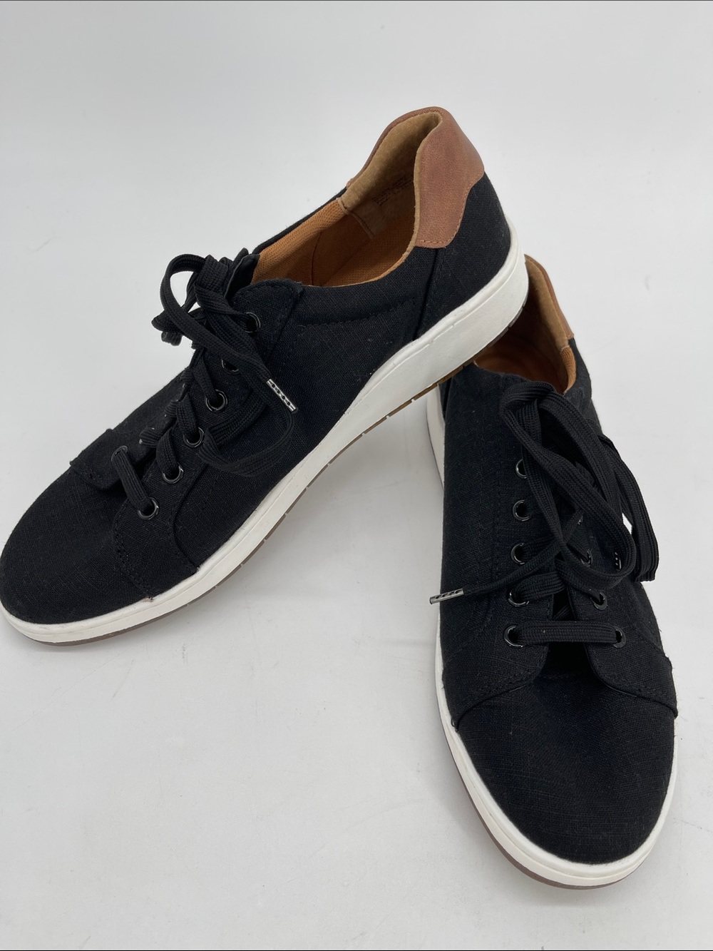 Aetrex Renee Black Arch Support Sneakers Women Size 10